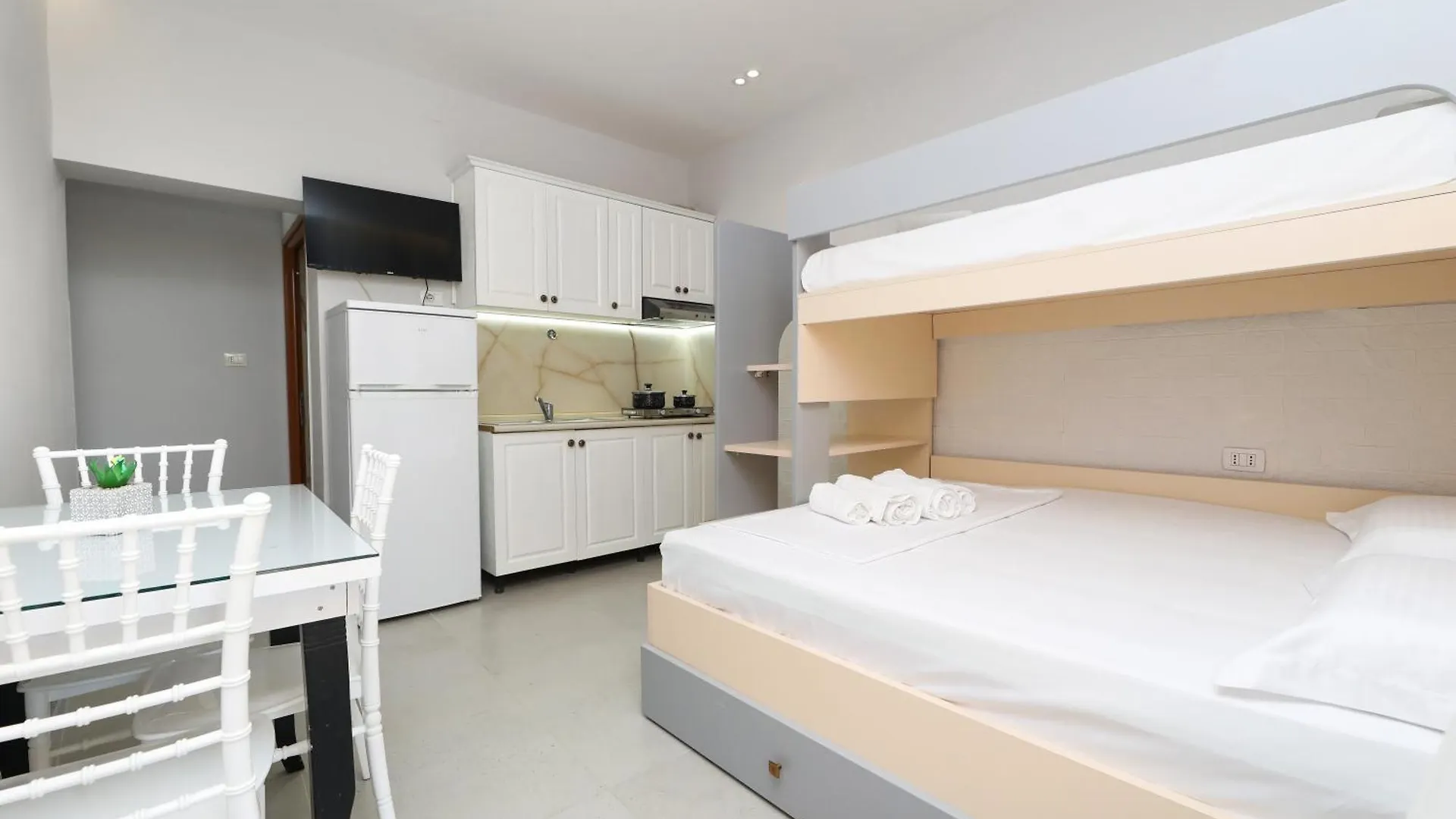 Vila Feliz - Premium Rooms With Free Private Parking Vlorë Albánie