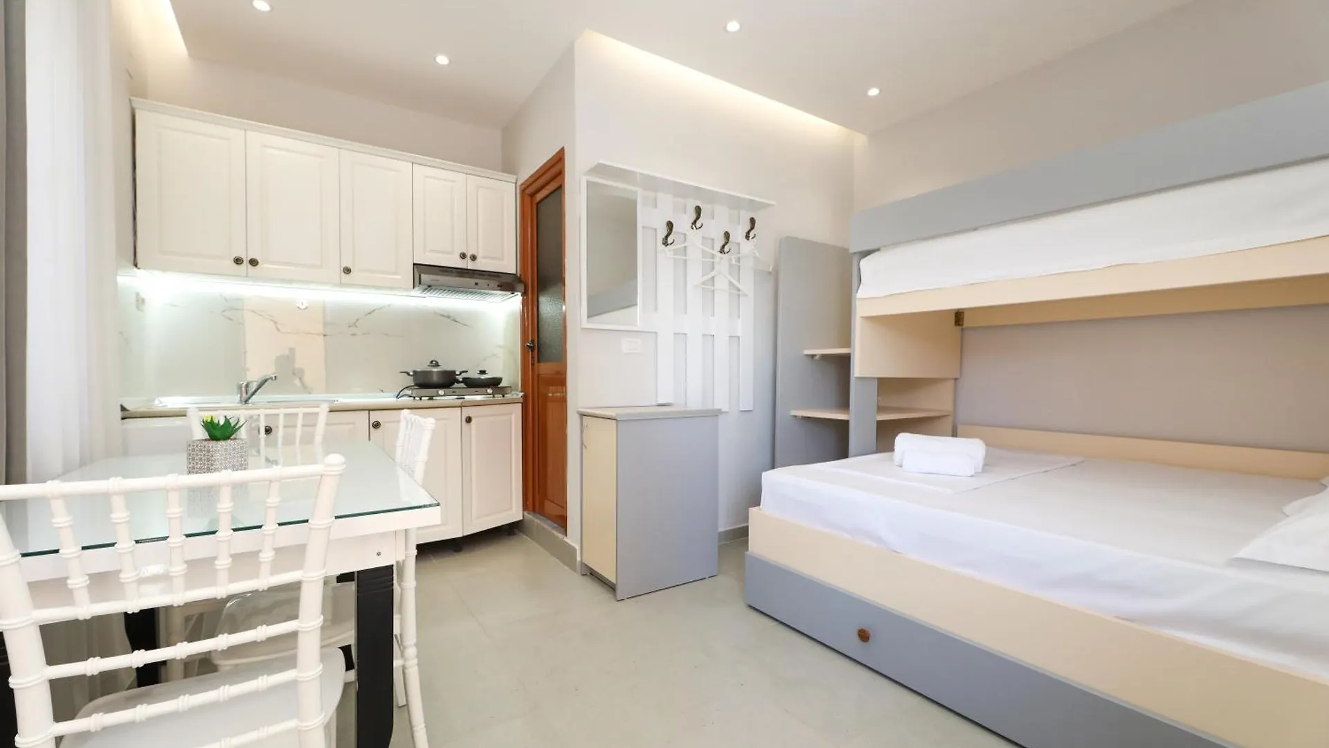 Vila Feliz - Premium Rooms With Free Private Parking Vlorë 0*,